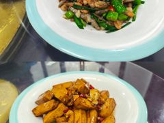 -湖南人家湘菜馆(镇江路店)