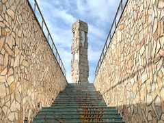 -亚龙湾中心广场