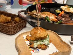 -水桶王国主题餐厅·聚会·生日派对·亲子活动·家庭套餐(亚龙湾希尔顿店)