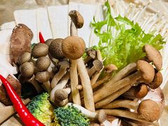 -煲宫猪肚鸡(昆山金鹰国际购物中心店)