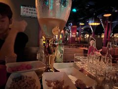 -Helens海伦司小酒馆(上海疁城新天地店)