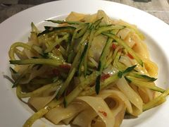 -鸣牌鸡煲(大岭山店)