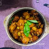 三杯鸡比较入味，藤椒鱼味道也不错