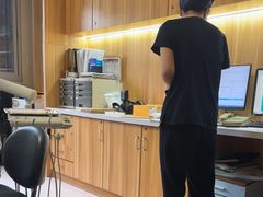 -上海仁爱医院口腔科 · 种植