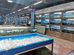 -渔人湾码头海鲜市场负二楼