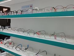 -美式眼镜·授权蔡司.依视路.尼康.豪雅.明月(南翔印象城店)