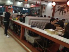 大堂-泉福居酱骨头自助广场(南大街商业步行街店)