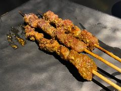 羊肉串-西街夜油条·麻团包乌饭