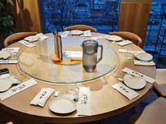 包厢-日进一片海.生腌海鲜火锅.宵夜烧烤(三里屯总店)