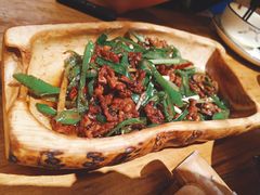 小炒黄牛肉-老滇山寨•云南特色菜•地方菜•民族风情歌舞表演(金碧店)