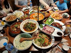 -老滇山寨•云南特色菜•地方菜•民族风情歌舞表演(金碧店)