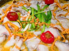 老坛酸菜鱼-山城外·非遗酸菜鱼(财富中心店)