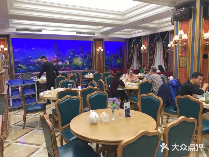 品海楼·大连海胆锅贴馆(东港店)大堂图片