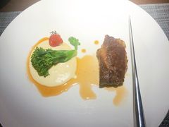 -卡普里披萨·牛扒·下午茶