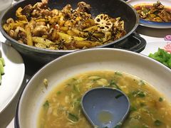 疙瘩汤-蛙蛙叫干锅年代(簋街总店)