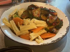 -马路牙子烧烤音乐酒馆(望京店)