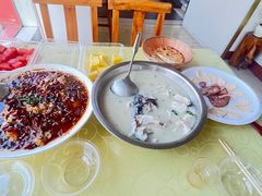 -雪湖煜辰鱼头老店(雪野湖店)