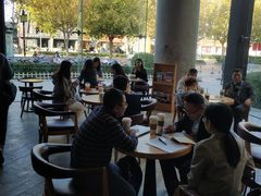 大堂-星巴克臻选(济南恒隆店)
