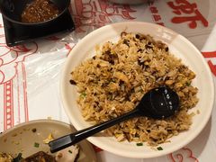 -肥肥虾庄·金牌油焖大虾(汉口城市广场店)