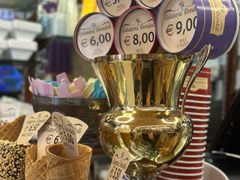 -Gelateria Dondoli