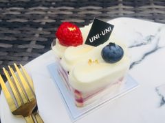 -UNI UNI(环亚凯瑟琳店)