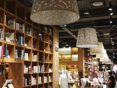 -百新书局(尚悦湾店)