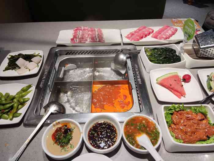 海底捞火锅(安泰广场店)-"因为吃之前太着急了[呲牙],一上菜就等不.