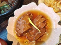 -古都历食南京菜·烤鸭·鸭血粉丝·汤包(南京博物院店)