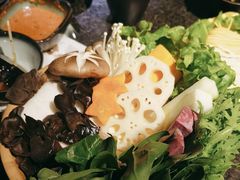 -湊湊火锅·茶憩(新中关购物中心店)