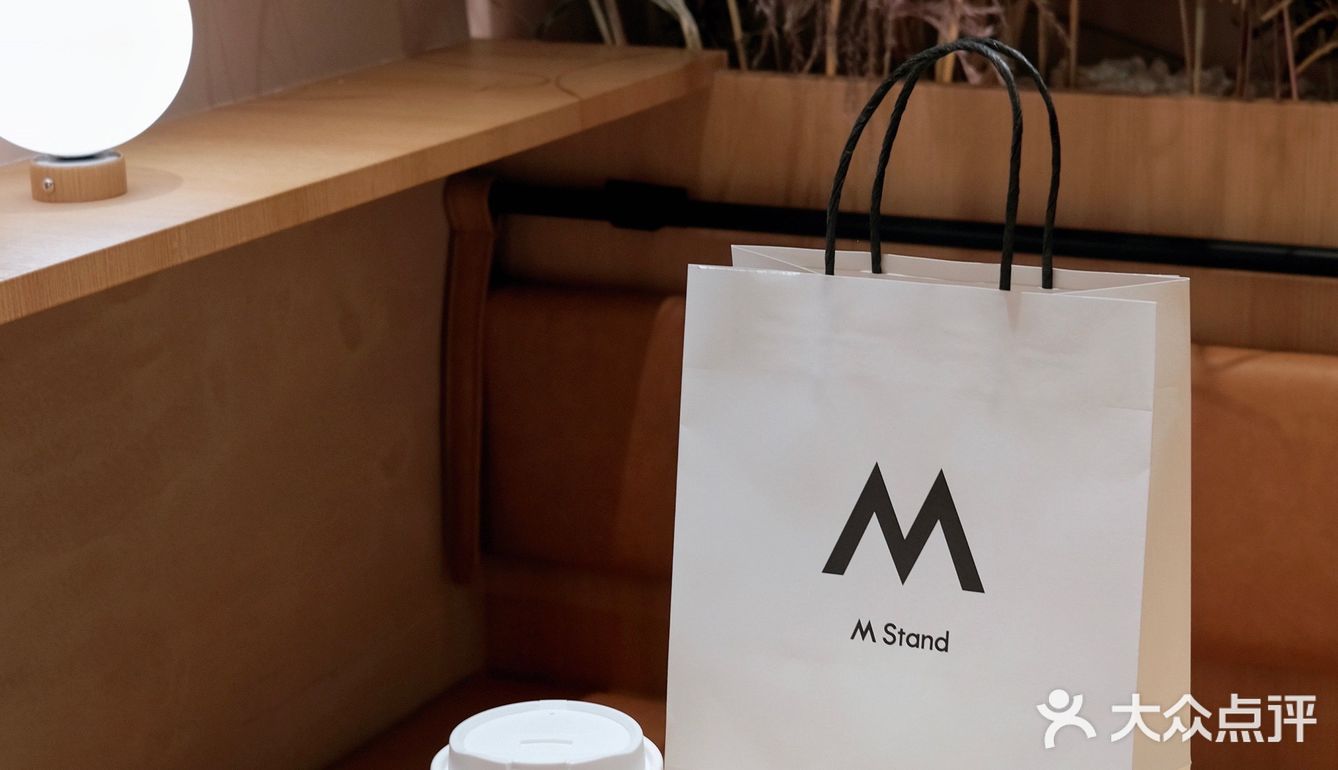 属于M Stand的秋日浪漫空降环球港啦