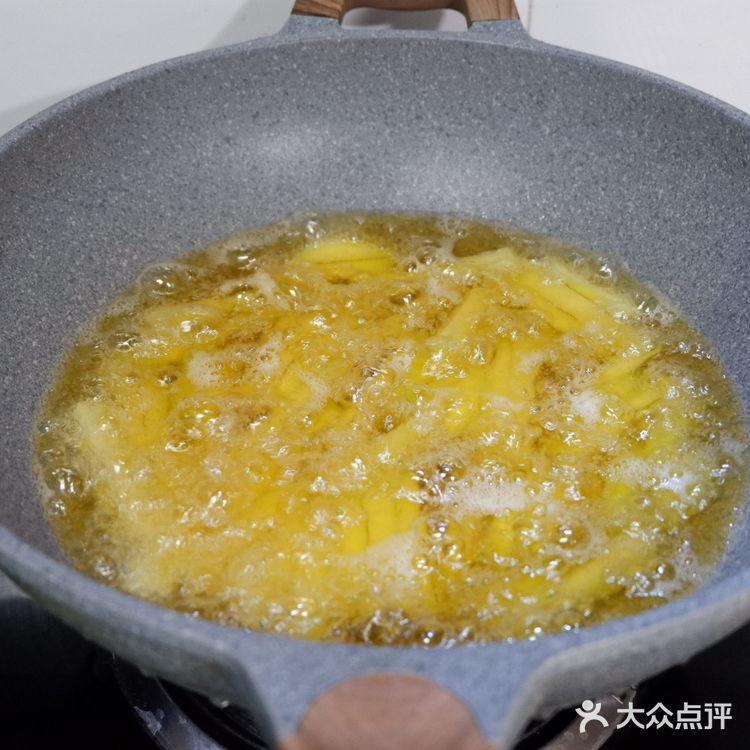 年夜饭必备菜谱推荐1⃣️6⃣️【椒盐土豆虾】