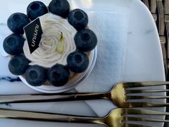 -UNI UNI(环亚凯瑟琳店)