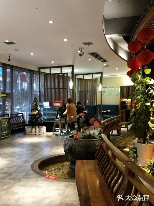寻钵记民菜馆·正宗常德钵子菜(滨湖路店)大堂图片