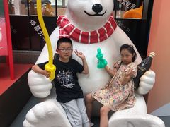 -东方明珠·可口可乐欢乐餐厅