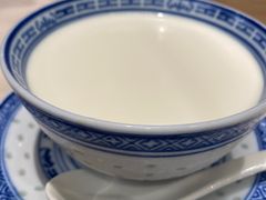 -香港百合居(LCM置汇旭辉广场店)