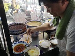 -何老二卤汁凉粉