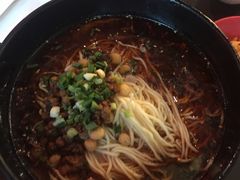 -重庆老字号·吴抄手·高豆花(T3航站楼店)