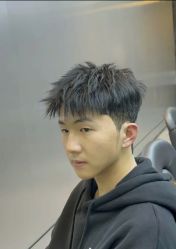 -Z.X HAIR SALON张新美业