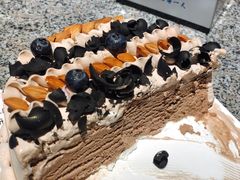 巧克力榛果冰淇淋蛋糕-八喜临门冰淇淋生日蛋糕(太原旗舰店)