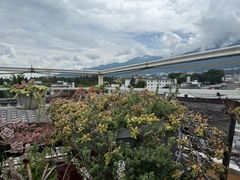 -唐咖精品咖啡(大理古城手冲店)