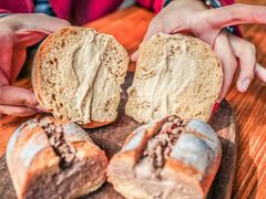 -啊噗吐呦现场烘焙(麦凯乐店)