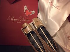 -乐蓬马歇百货公司(Rive Gauche)