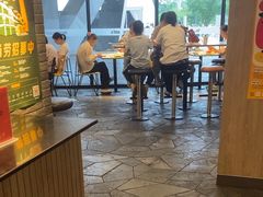 -麦当劳(国家体育场南路店)