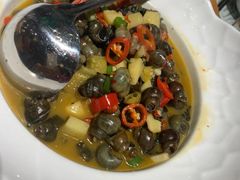 酱爆螺丝-头上红煨盐鸡·非遗院子餐厅