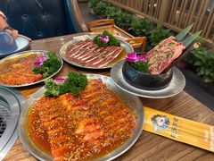 -明洞阿姨·韩式酱蟹烤肉·创意料理(三元桥店)