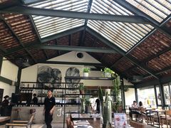 -喜洲吧·江畔老船厂·庭院餐厅(喜临院店)