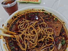 -伊穆祥牛肉面总店·清真