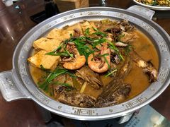 -东来菜馆•手抓海鲜家常菜•海鲜锅贴(鸽子窝店)