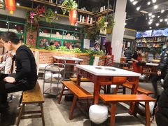 -钢管厂五区小郡肝串串香(蜀都万达店)