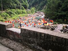 -安吉龙王山峡谷漂流